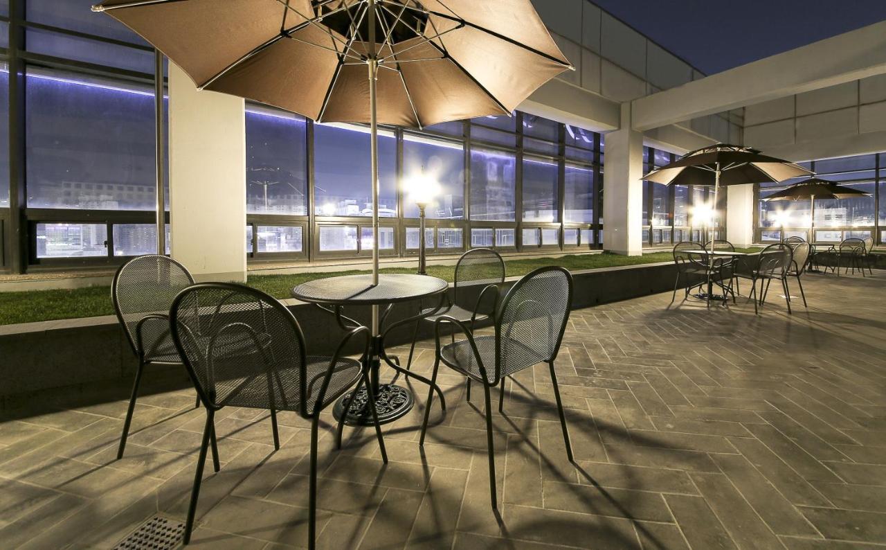 If Business Hotel Changwon Eksteriør billede