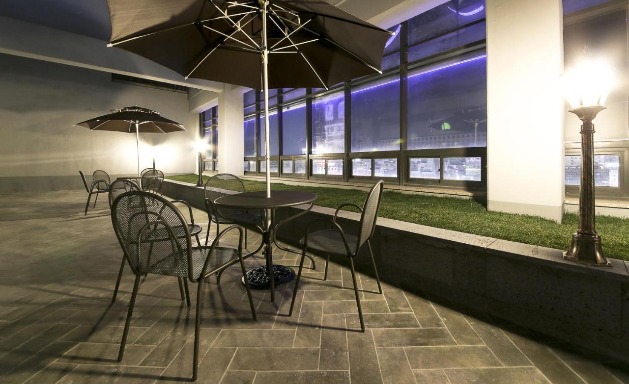 If Business Hotel Changwon Eksteriør billede